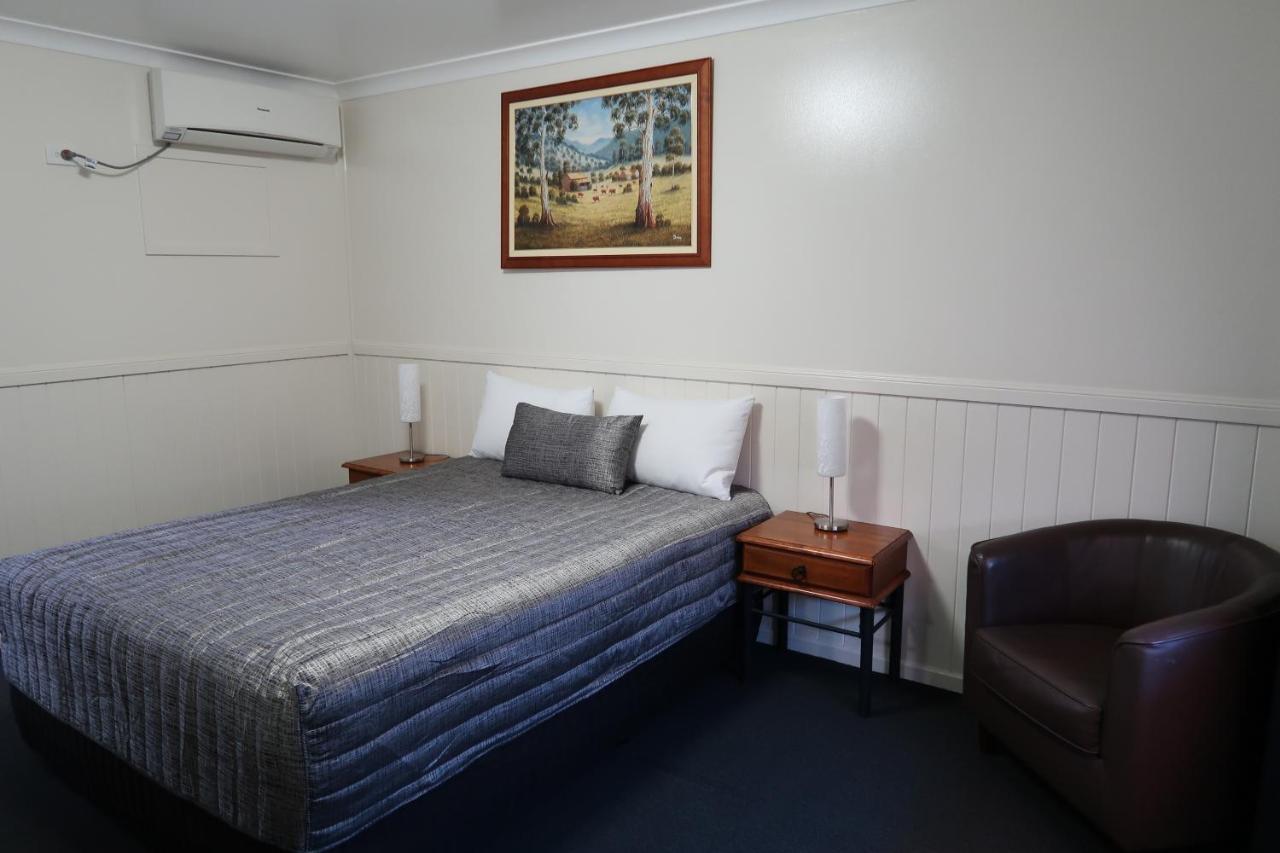 Charleville Waltzing Matilda Motor Inn 외부 사진