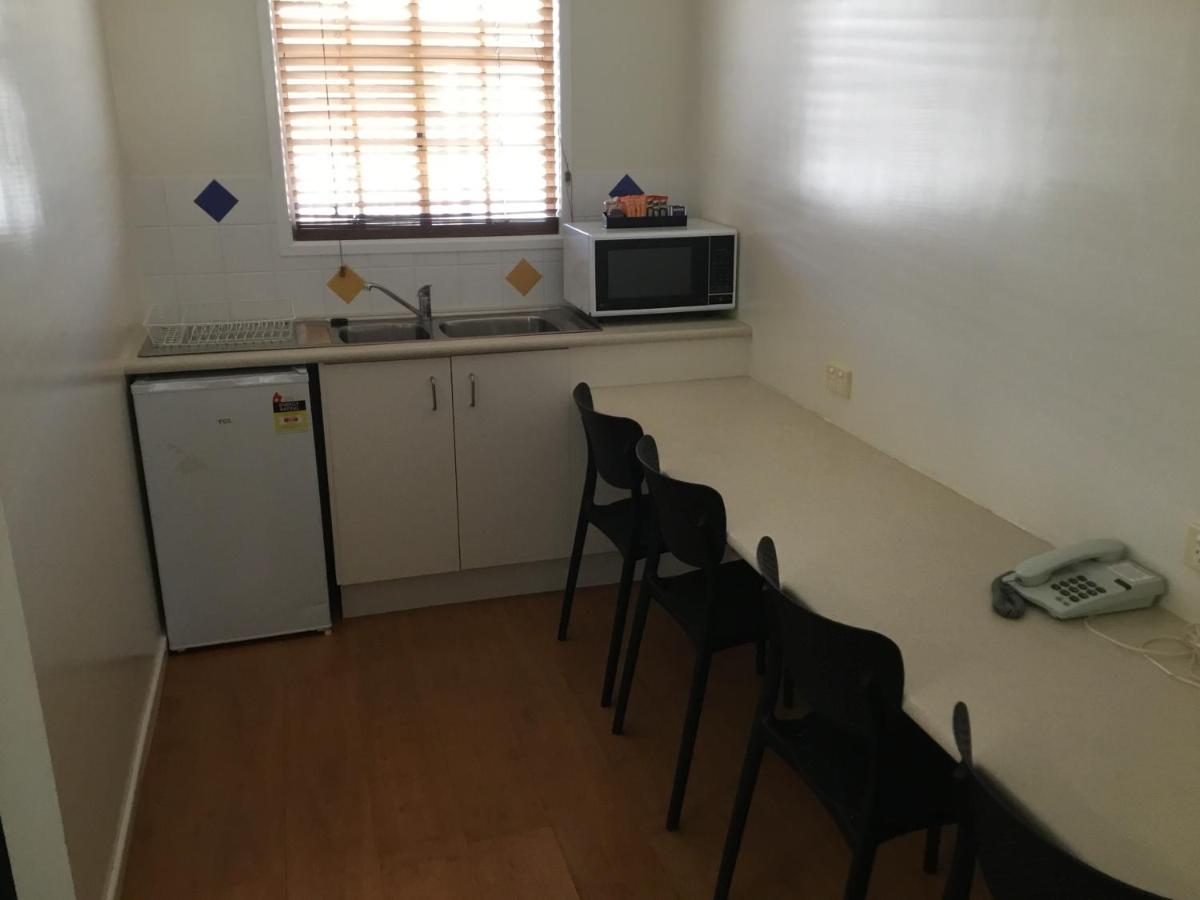 Charleville Waltzing Matilda Motor Inn 외부 사진